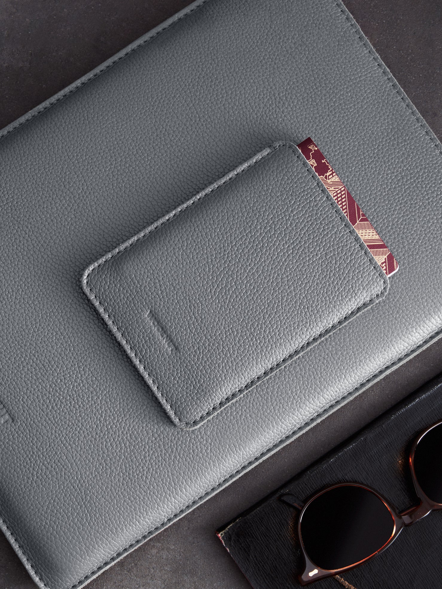 Woolnut Leather Sleeve for Passport - Grey