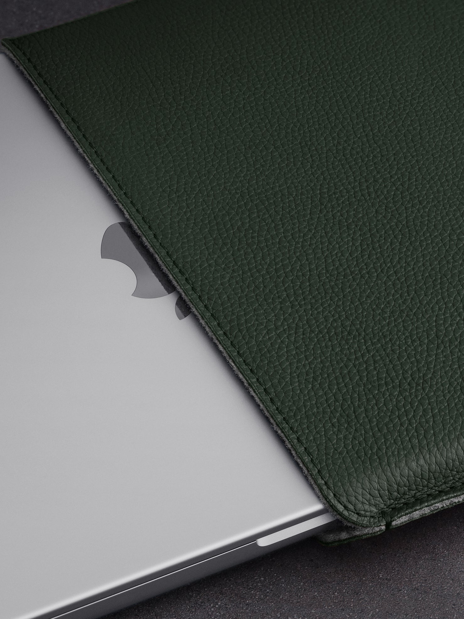 Woolnut Leather Sleeve for 15" MacBook Air - Green