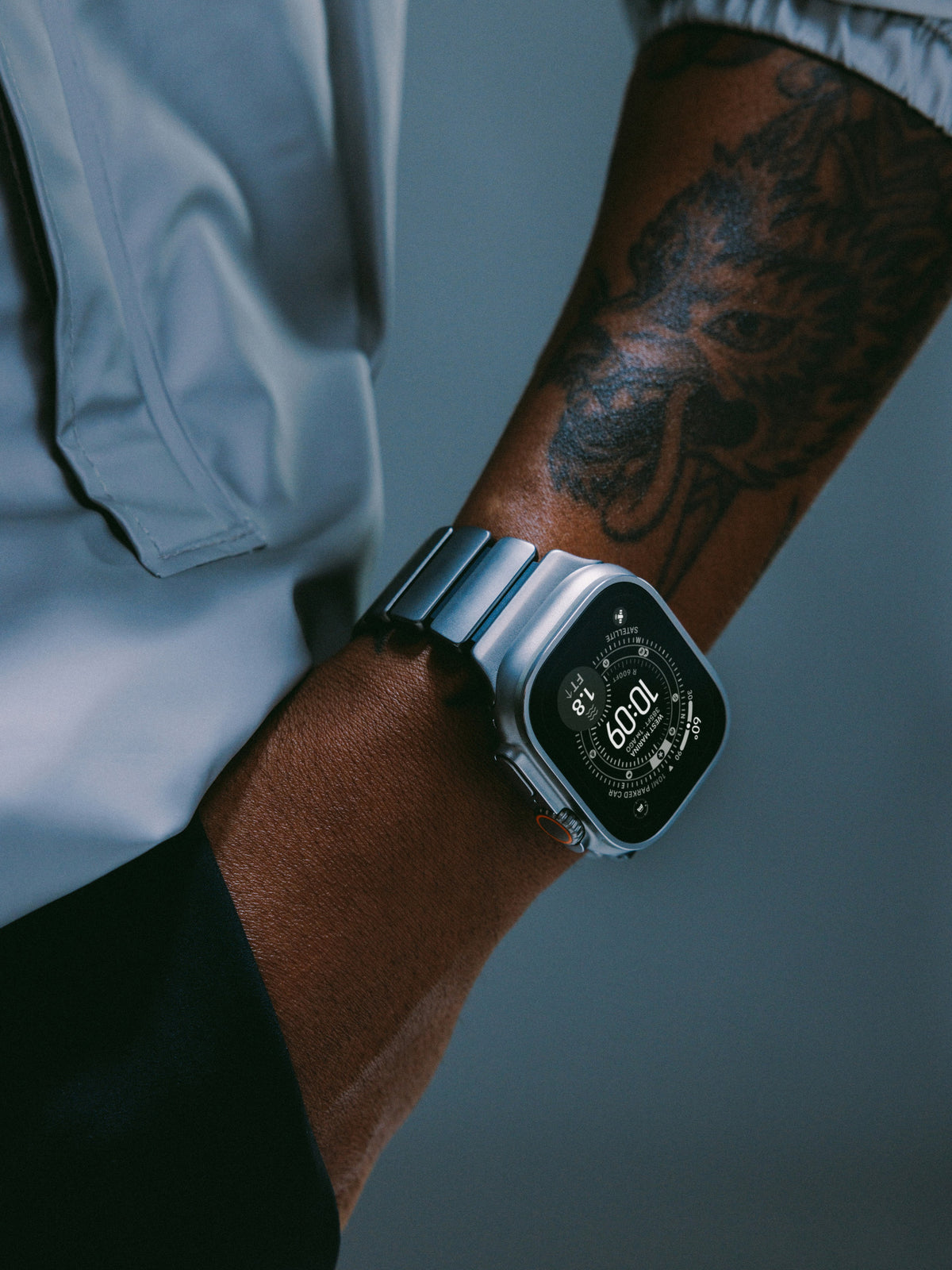 Nomad Stratos Band - 49mm - Natural Titanium - Black - Open Box