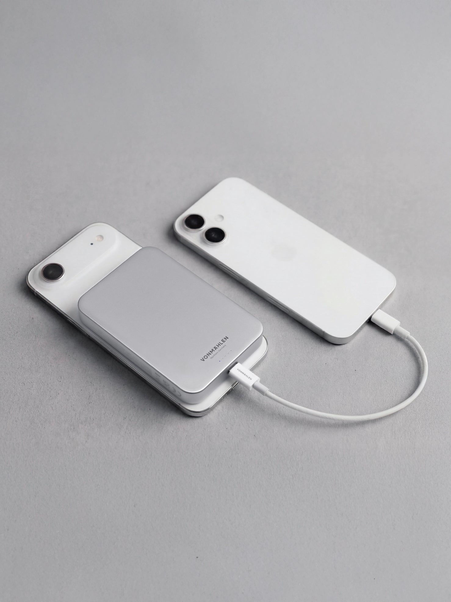 Vonmahlen Evergreen Mag 15W - 10,000 mAh Power Bank - White